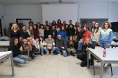 Photo avec les étudiants et professeurs de l'Unîmes et de l'UniBo