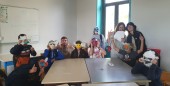Cr&eacute;ation de &laquo; masques sauvages &raquo; avec l&rsquo;association gardoise Temps Libre.